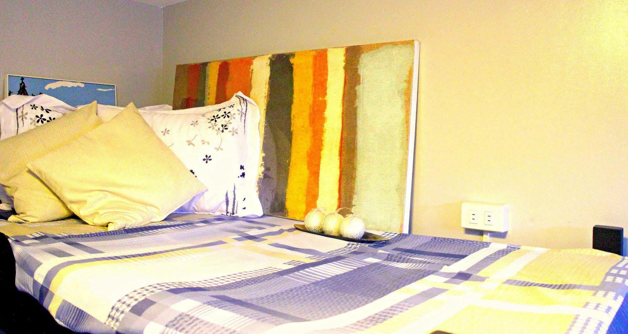 Urban Hostel Pasig City Exteriör bild